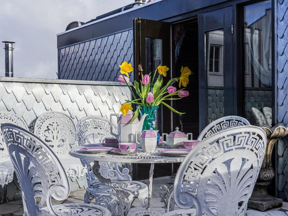 Private And Chique Salon De Franz - With Large Terrace Bed and Breakfast Amsterdam Buitenkant foto